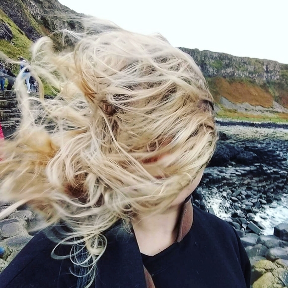 Meet your Posher, Joanna - Picture 1 of 2